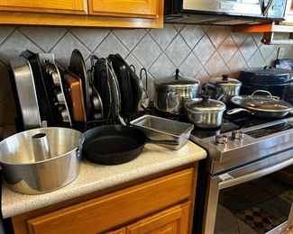 Various pots, pans, Pyrex and Corning Ware
