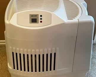 AIRCARE evaporative humidifier 