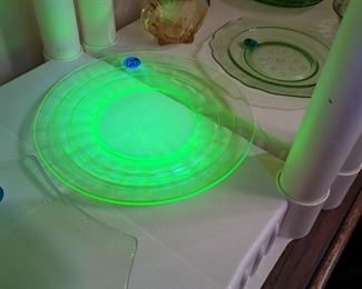 Uranium Green Large Depression Plate 