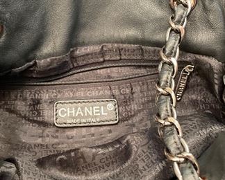 Vintage Chanel-Style Bon Bon Leather Tote Bag. Photo 3 of 4.