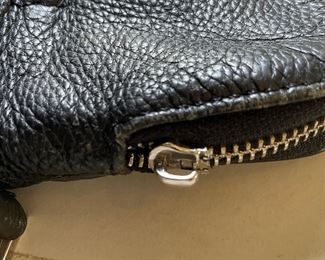 YSL Pebble Leather Tote. Needs New Zipper Pull. Photo 3 of 4.