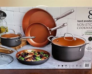 Gotham Pro Set of 8 Hard Anodized Non-Stick Cookware.