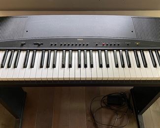 Yamaha YPP-35 Keyboard & Stand. Photo 2 of 3.
