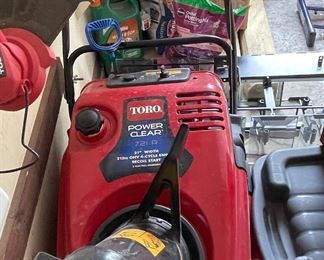 Toro Power Clear 721 R Snowblower. Photo 1 of 2.