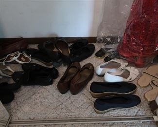 lots  of  casual  shoes