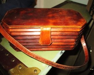 Simply adorable vintage Bakelite purse 