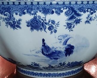 William James Farm Yard Blue Rooster 10 largest graduated sizes of two more bowls. Complete set of nesting bowls very hard to find