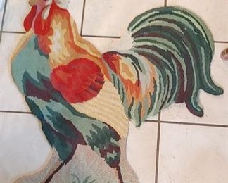 Hooked rooster rug 