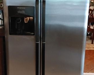 Nice stainless steel Frigidaire refrigerator