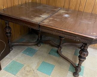 Large Oak Table, has a leaf