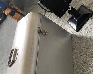 Metal case and 16MM Kodascope Projector 