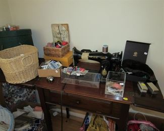 Sewing Notions, Boxes of Vintage/Retro fabric