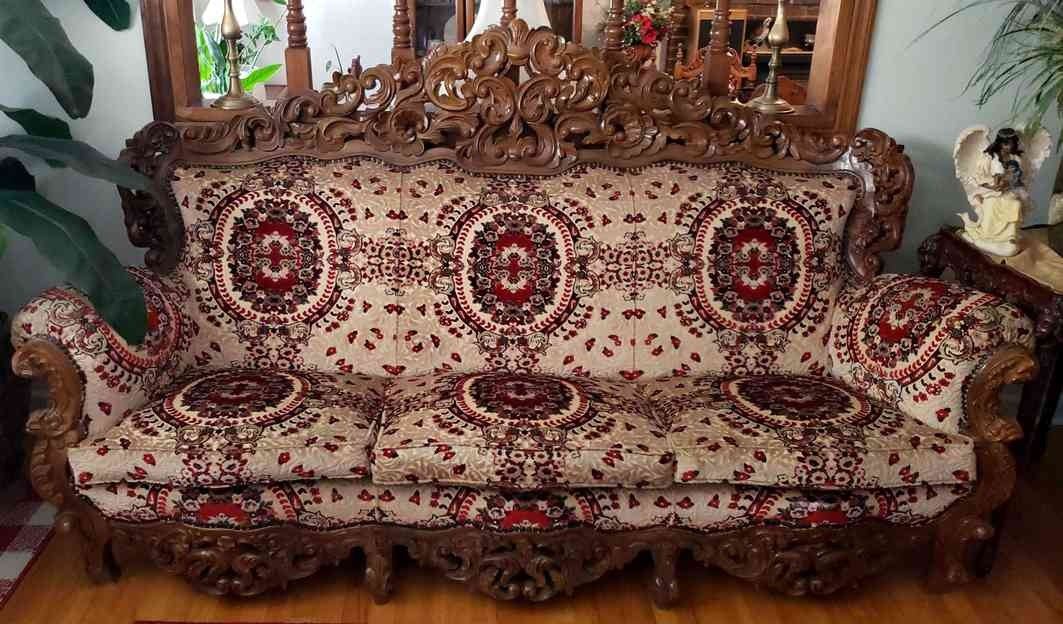 "Mother's Day Elegance" in Augusta, GA Starts Closing Sun 5/14 4pm. Pickup: Mon 5/15 from 1-4pm. Please click here to see more photos, descriptions, and current bids:&nbsp;https://ctbids.com/estate-sale/21880