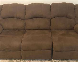 "Mother's Day Elegance" in Augusta, GA Starts Closing Sun 5/14 4pm. Pickup: Mon 5/15 from 1-4pm. Please click here to see more photos, descriptions, and current bids:&nbsp;https://ctbids.com/estate-sale/21880