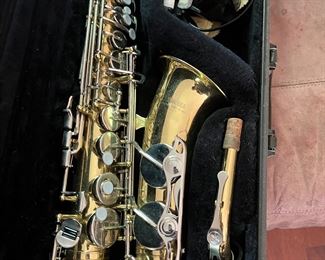 yamaha saxaphone