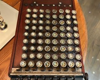 Museum quality working COMPTOMETER THE 'WOODIE.' Chicago: Felt & Tarrant Mfg. Co.,