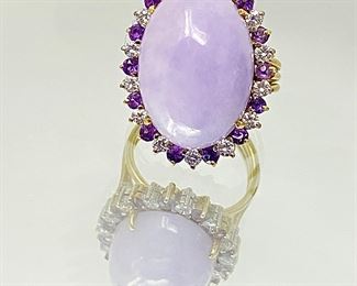  Lavender Jade Cabochon Ring in 18k Gold w/ Diamond & Amethyst- sz. 7