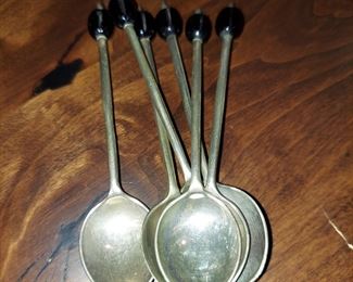 Silver Cocktail spons