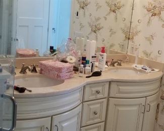 Gorgeous double bath vanity; vanity lights