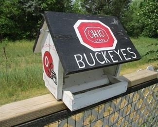 Buckeyes Bird Feeder