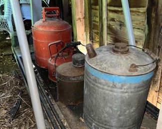 OLD GAS CANS