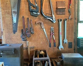 TOOL GARAGE - MANY TOOLS INCLUDING POWER, HAND, SAWMILL, FORGING TOOLS
