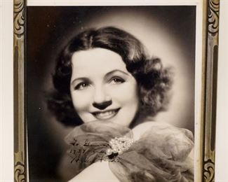 1071	HELEN FORD ACTRESS SIGNED PHOTO, APPROXIMATELY 8 IN X 10 IN OVERALL
