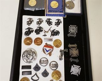 1194	US MILITARY LOT MEDALS & INSIGNIAS SOME STERLING
