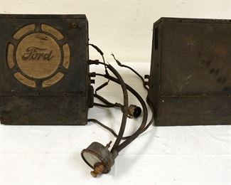 1254	2 ANTIQUE FORD CAR RADIOS
