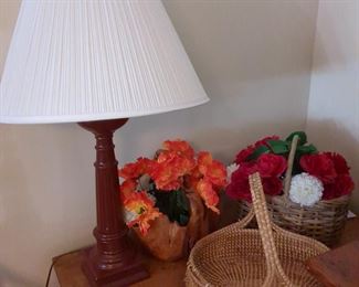 Table lamp and baskets