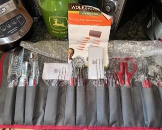 Wolfgang Puck Garnishing Set