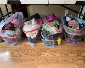 Women’s Clothing-mostly LuLaRoe 