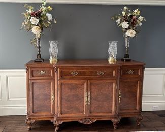 BAU BURL WALNUT SIDEBOARD