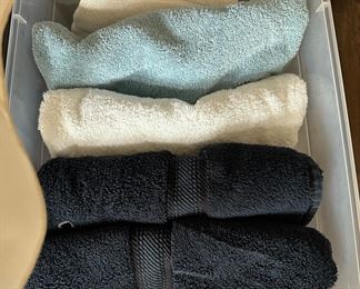 BATH TOWELS