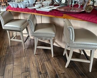 3 VANGUARD FURNITURE SWIVEL COUNTER STOOLS. DETAILS IN DESCRIPTION.