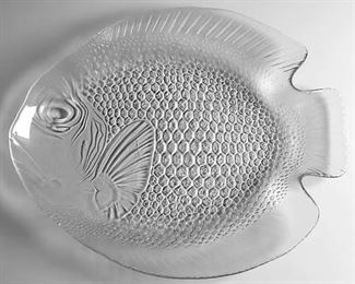 CRISTAL D'ARQUES-DURAND: Fish (Clear) Platter (2 ea) 
(15 3/8” x 12”
