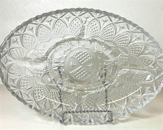 Unknown Mfg.  Pineapple & Star Vintage Pattern Glass  Oval 5-Part Relish (12” x 8”)