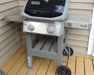 WEBER GRILL FOR TANK OR DIRECT TO HOUSE CONNECTIONS