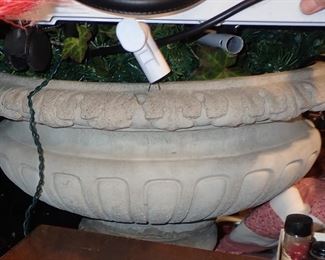 LARGE OUTDOOR URN