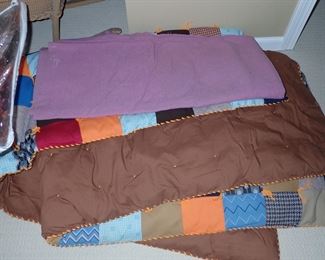 QUILTS & BLANKETS