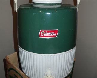 Vintage Coleman Green 2 Gallon Water Jug