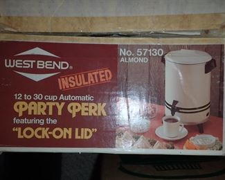 WEST BEND PARTY PERK COFFEE POT