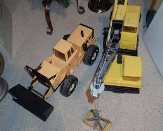 TONKA TRUCKS