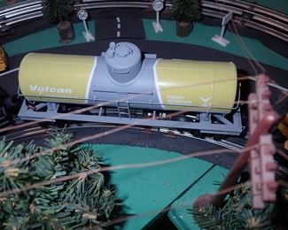 FULL TOWN WITH 3 TRAINS RUNNING THUR IT - WITH BUILDING - VEHICALS - TREES - PEOPLE - BASEBALL FIELD & PLAYERS - TRAIN STATION - TRAIN WITH FULL CARS - LOGS - ANIMALS - ETC.