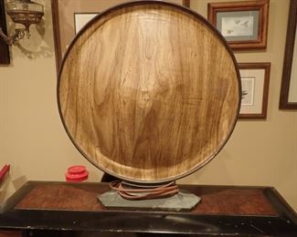 AMBOROLA RADIO/ AMERICAN BOSCH / MAGNETO CORP/ MODEL 16 1925 / 6 TUBE BATTERY RADIO / BURL CASE & SPEAKER