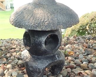 GARDEN ART