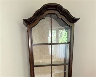 DISPLAY CABINET