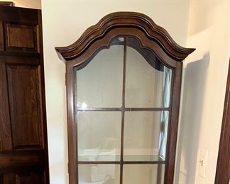 DISPLAY CABINET