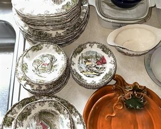 JOHNSON BROS THE FRIENDLY VILLAGE