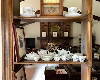CLOCK, CHILDREN'S TEA SETS, MUSIC BOXES